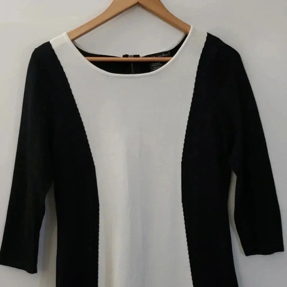 United States Sweater | Top | Size M | Black White - Picture 2 of 5